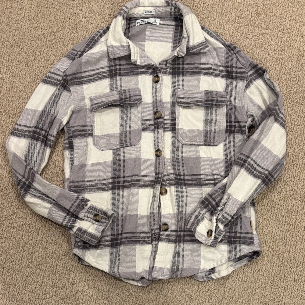 Hollister Gray and Cream Plaid Shirt/Shacket